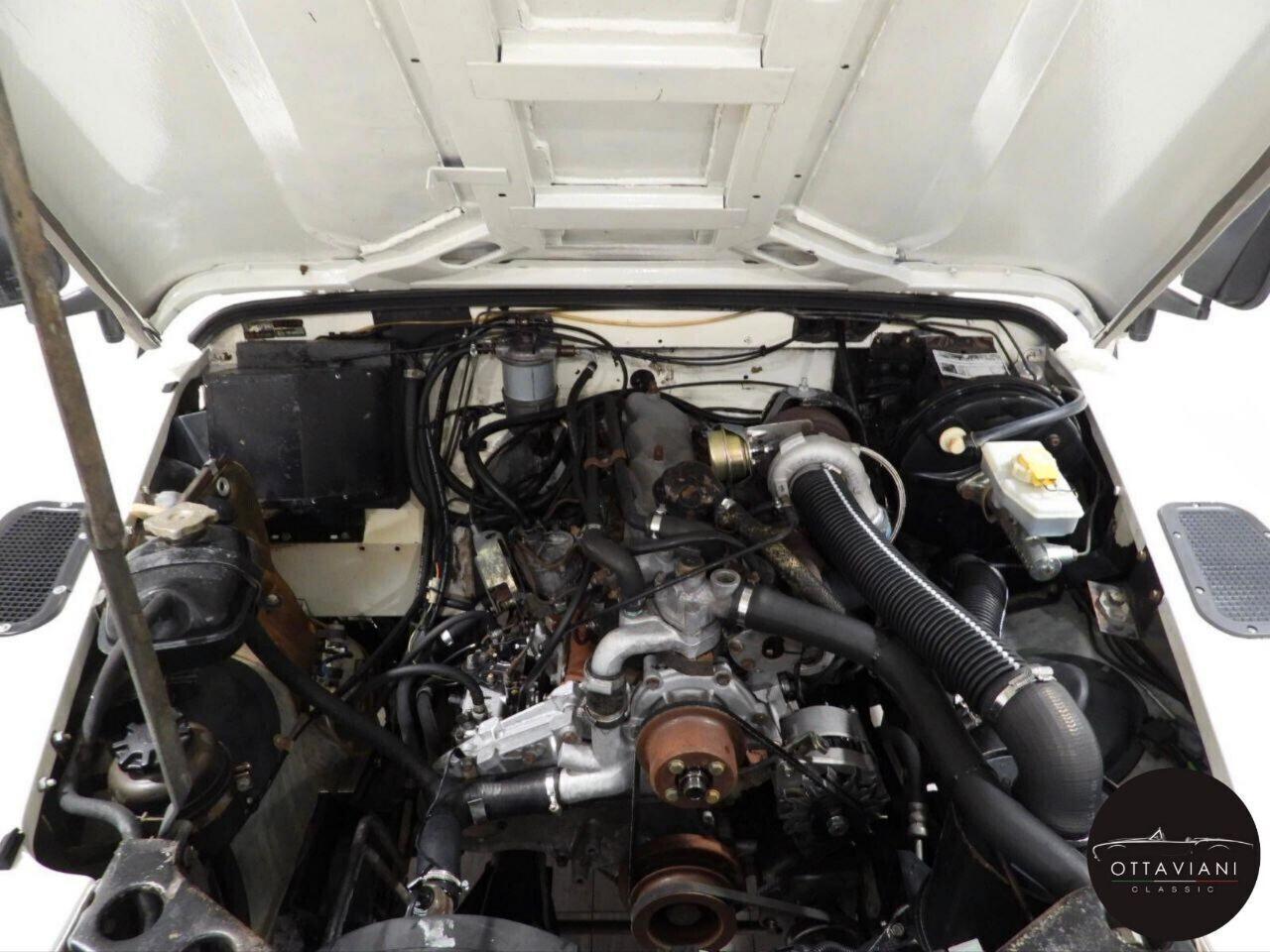 Land Rover Defender 90 turbodiesel Soft-top