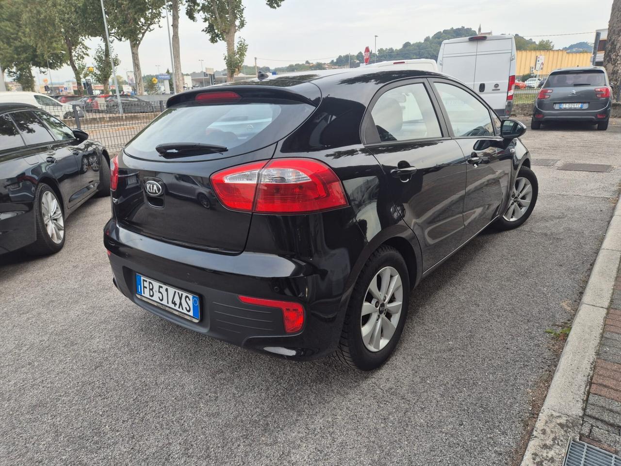 Kia Rio 1.2 CVVT 5p. Active E6B -- Unipropr.!!!
