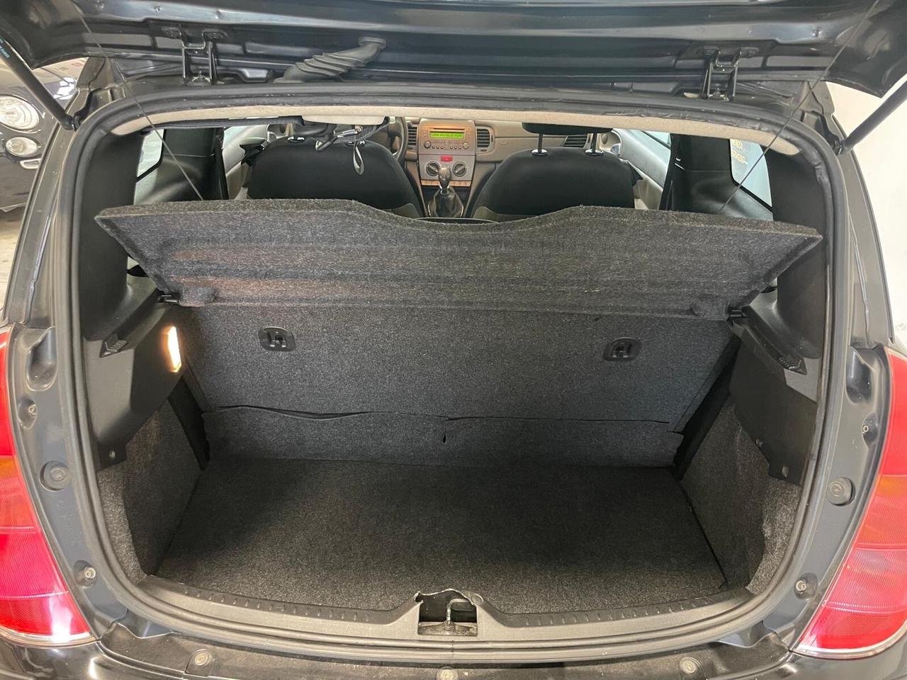 Lancia Ypsilon 1.2 16V Oro