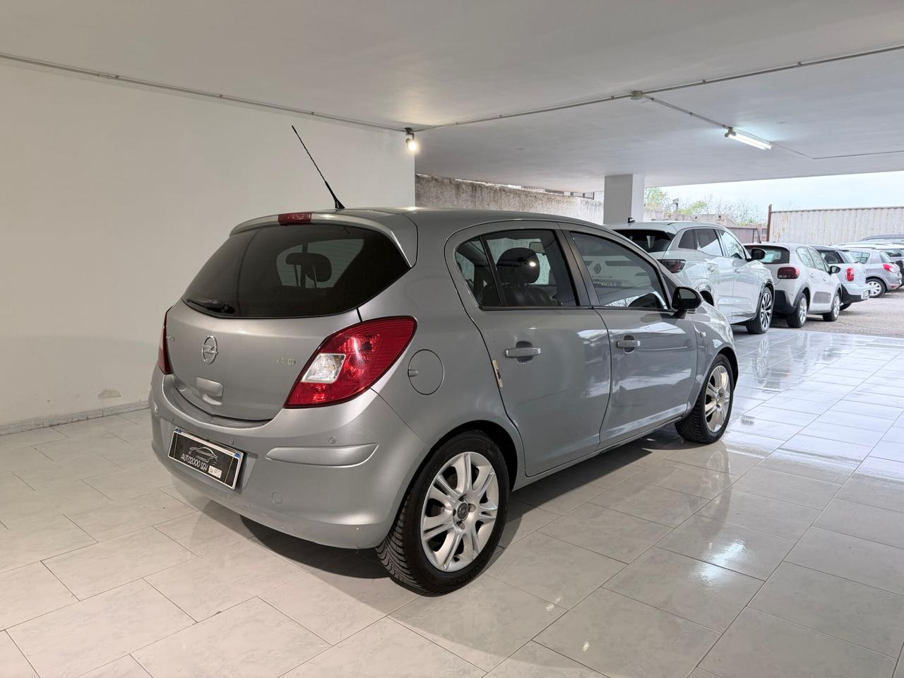 OPEL CORSA 2012 GPL CASA MADRE X NEOPATENTATI