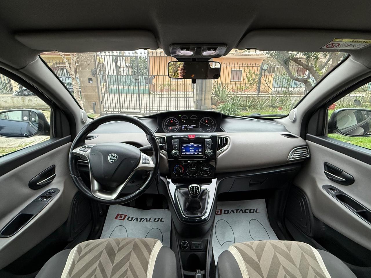 Lancia Ypsilon 1.2 69 CV 5 porte GPL Ecochic Platinum