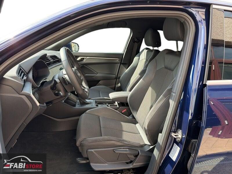 Audi Q3 Sportback 35 TDI 150 Cv S-Tronic S-Line interno ed esterno