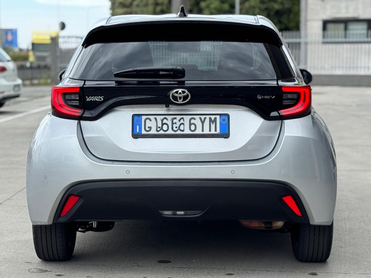 TOYOTA YARID HYBRID SOLI 4286 KM PRONTA CONSEGNA