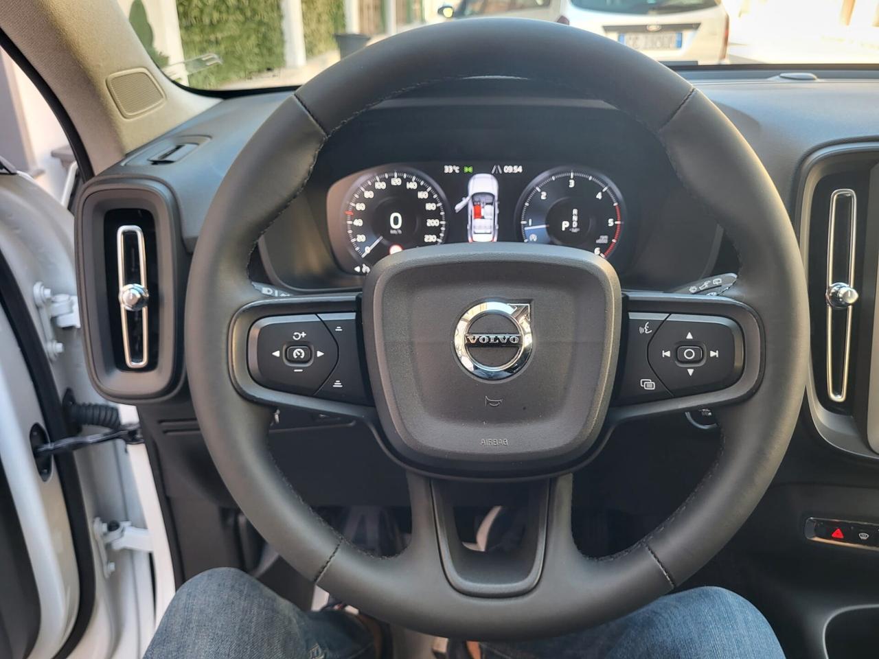 Volvo XC40 D3 Geartronic Business+Cerchi Black+Retrocamera+Fari Led..