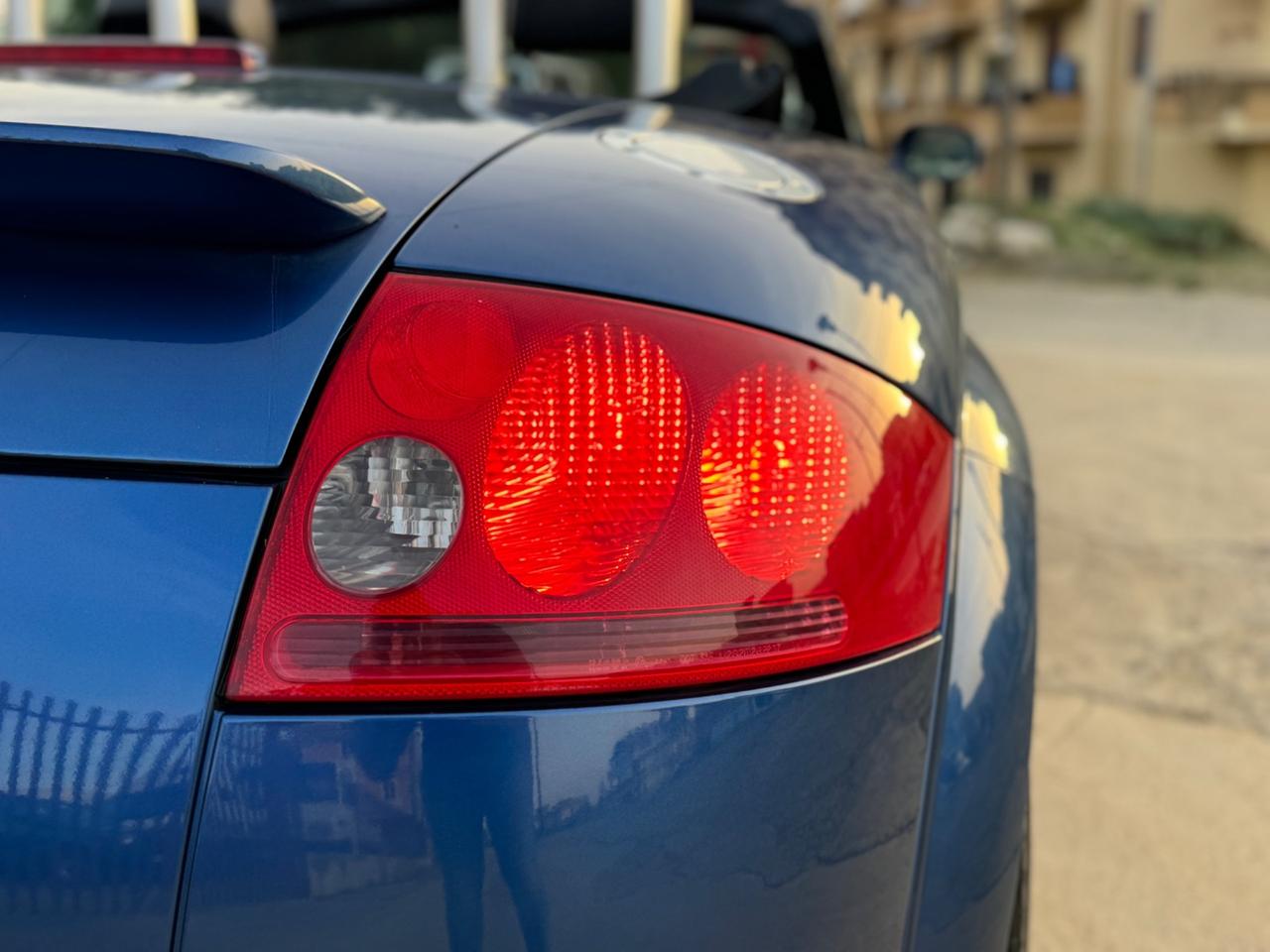AUDI TT ROADSTER MK1 2.0 TURBO 185 CV