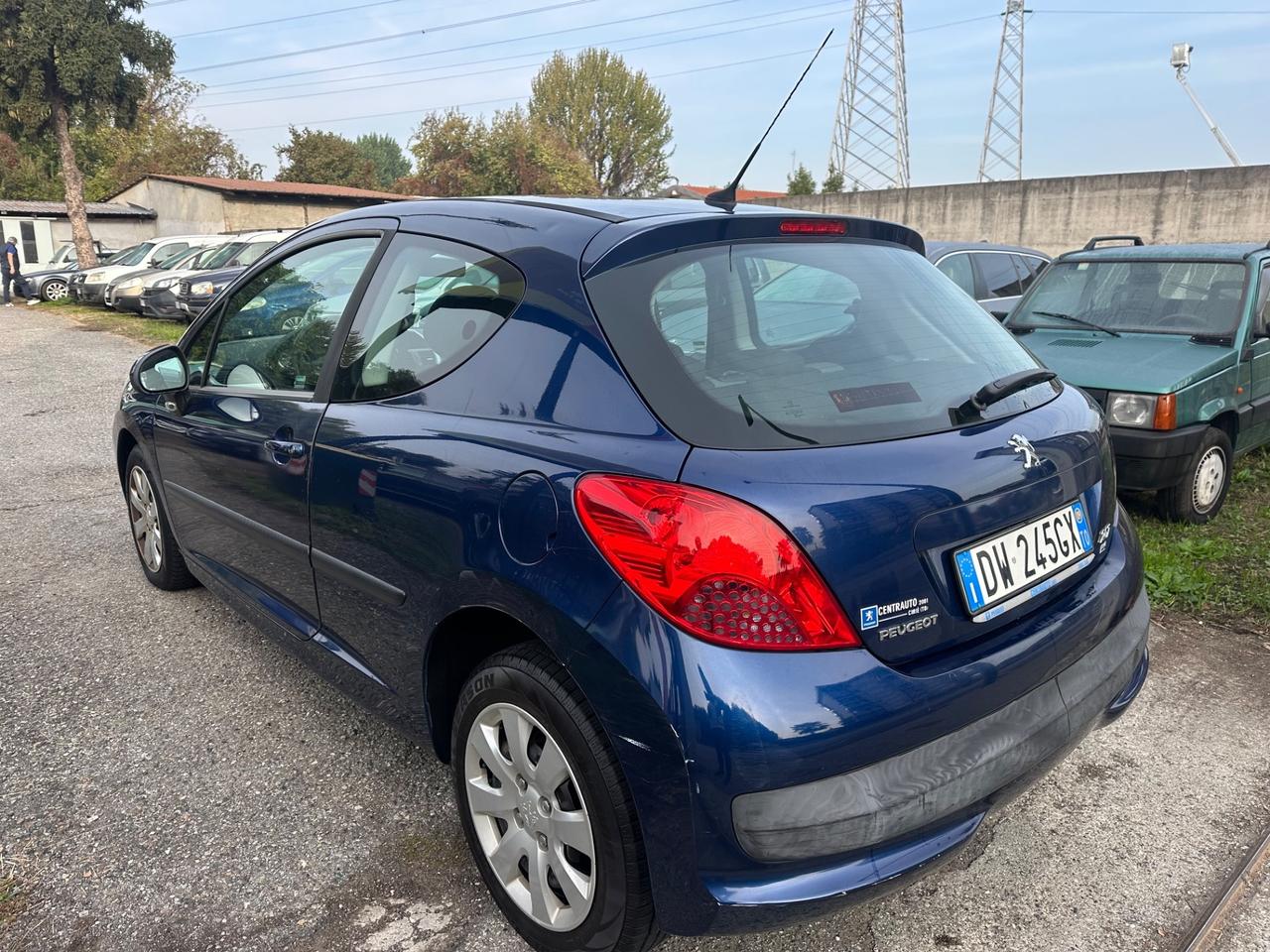 Peugeot 207 1.4 8V 75CV 3p. X Line ECO GPL