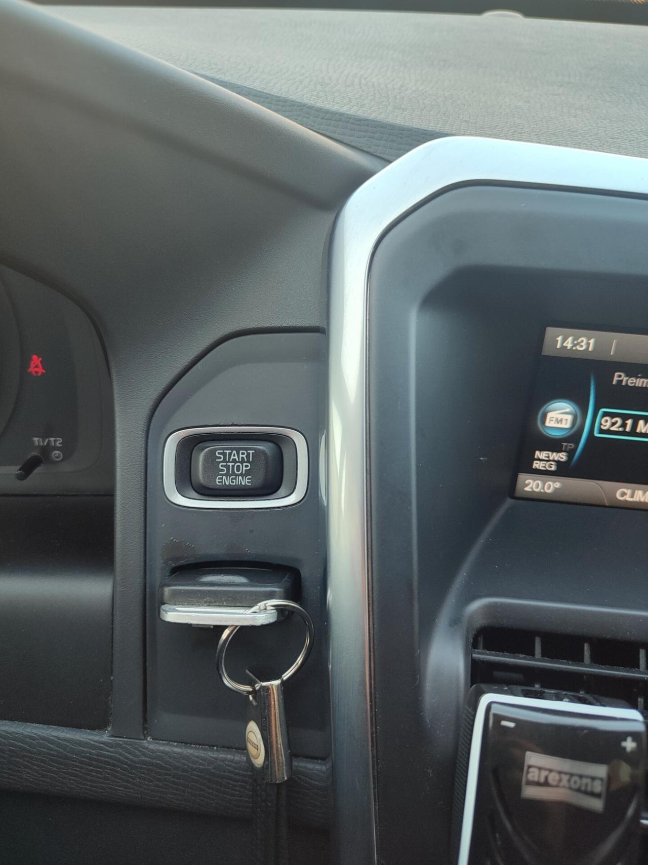 VOLVO XC60 2013 DIESEL 2.0 AUTOMATICA STUPENDA