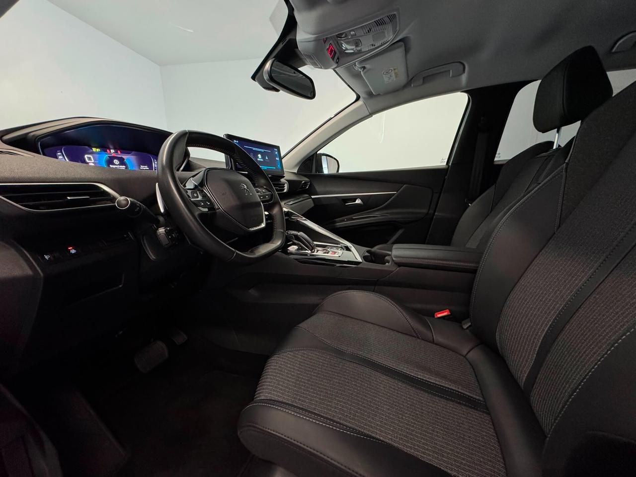 Peugeot 3008 BlueHDi 130 S&S EAT8 Allure