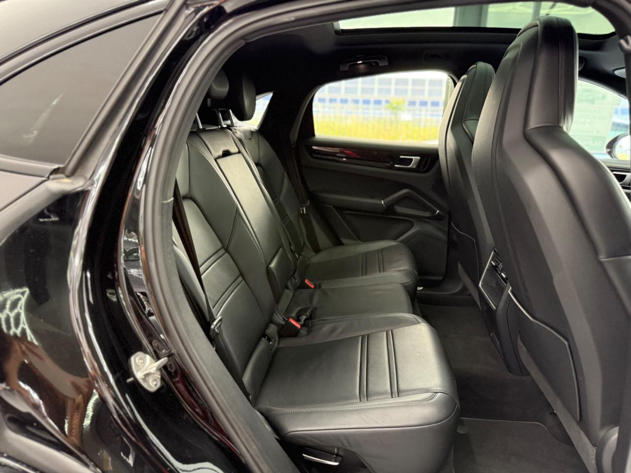 Porsche Cayenne 3.0 V6