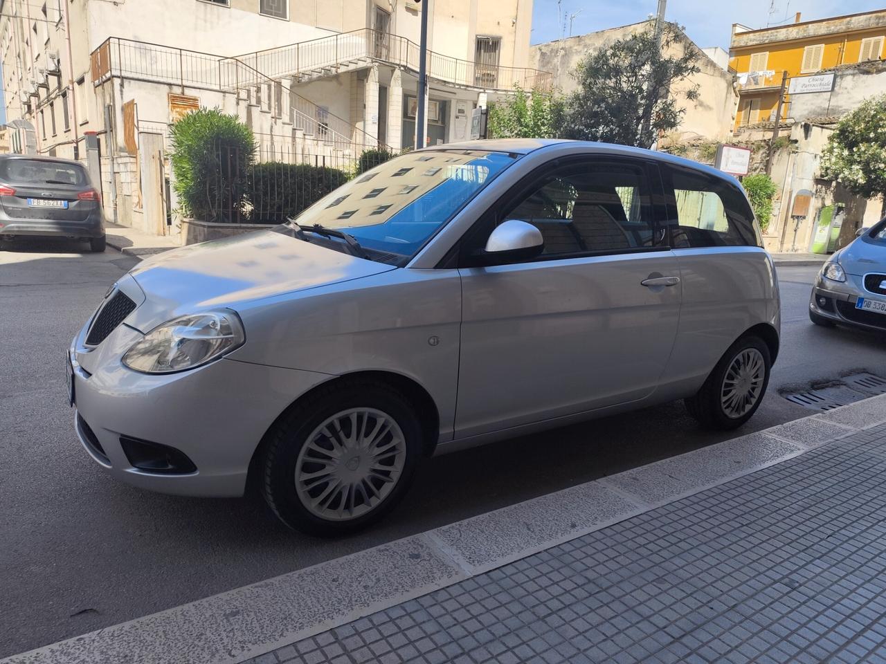 Lancia Ypsilon 1.2 BENZINA 60CV