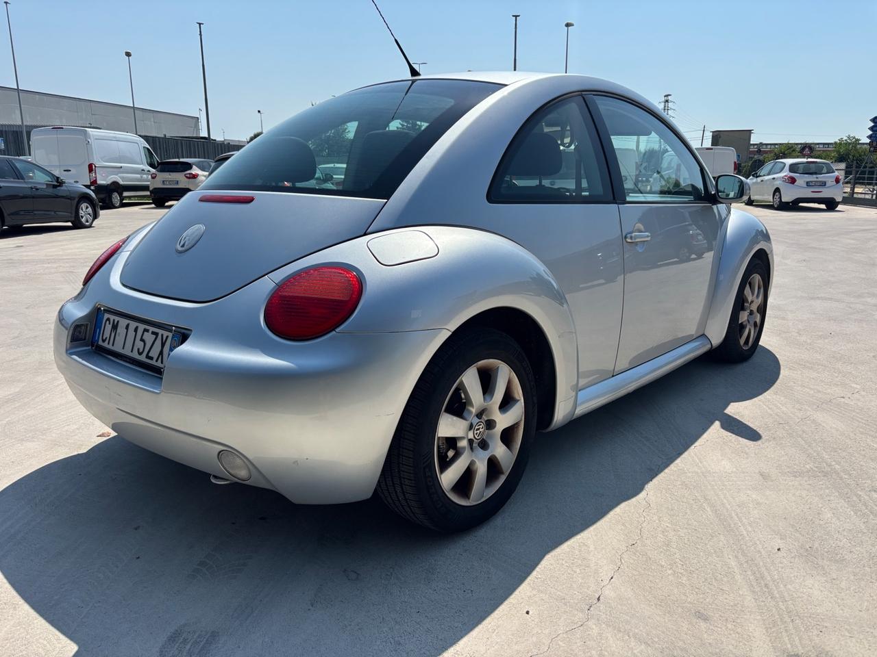 Volkswagen New Beetle 1.9 TDI 101CV
