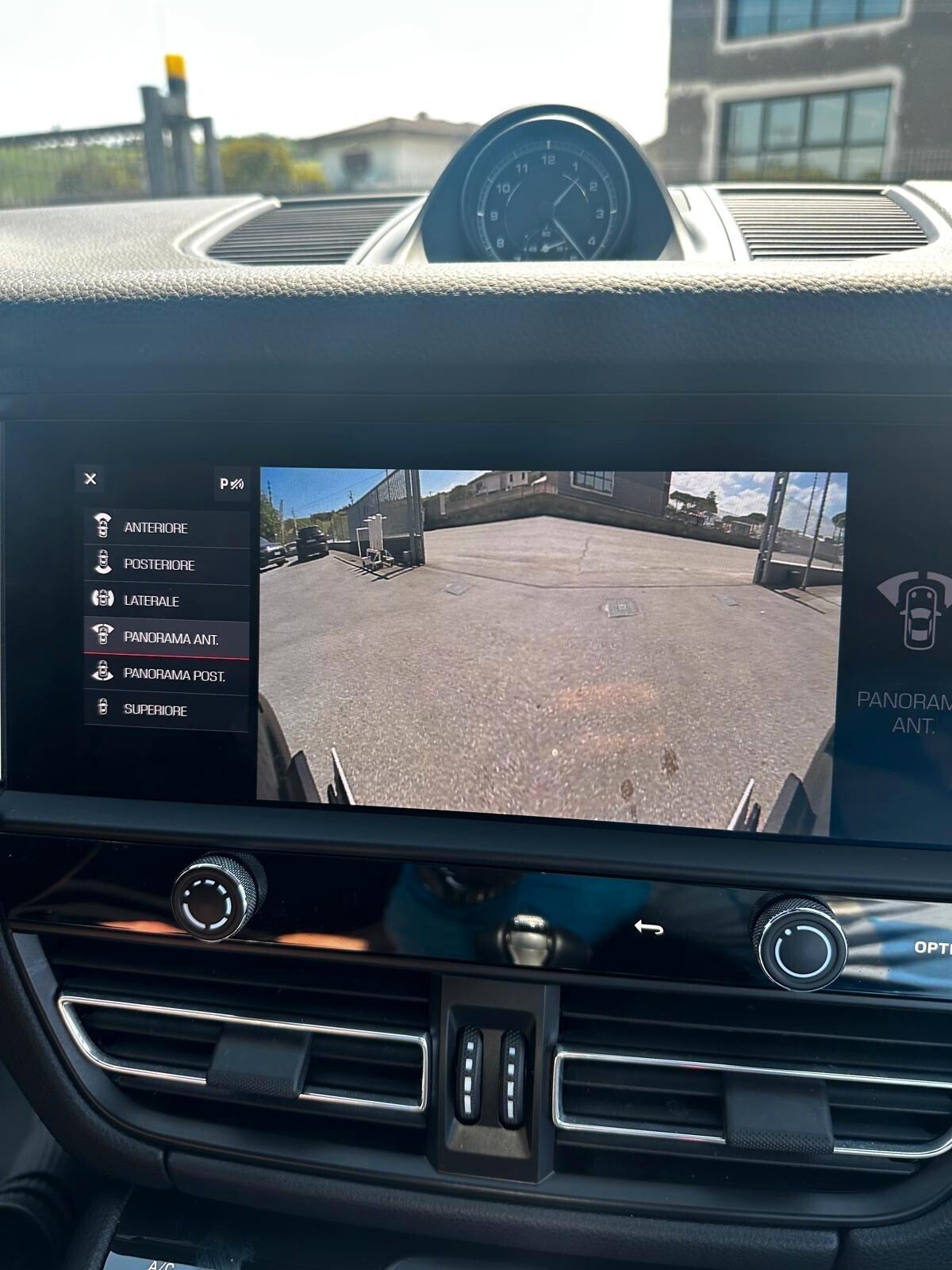 Porsche Macan 2.0 /tetto/pasm/carplay/full