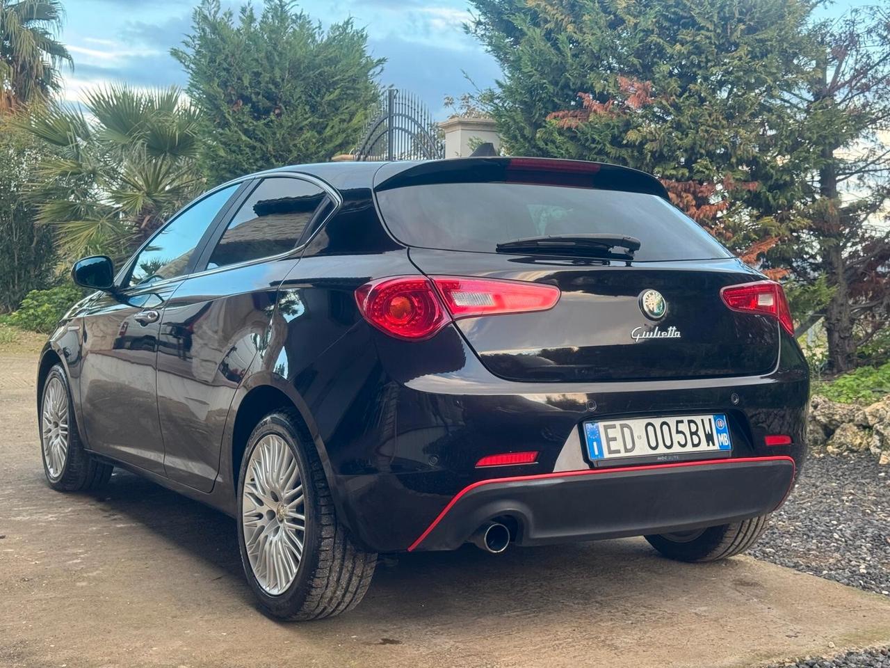 Alfa Romeo Giulietta 1.6 JTDm-2 105 CV Distinctive