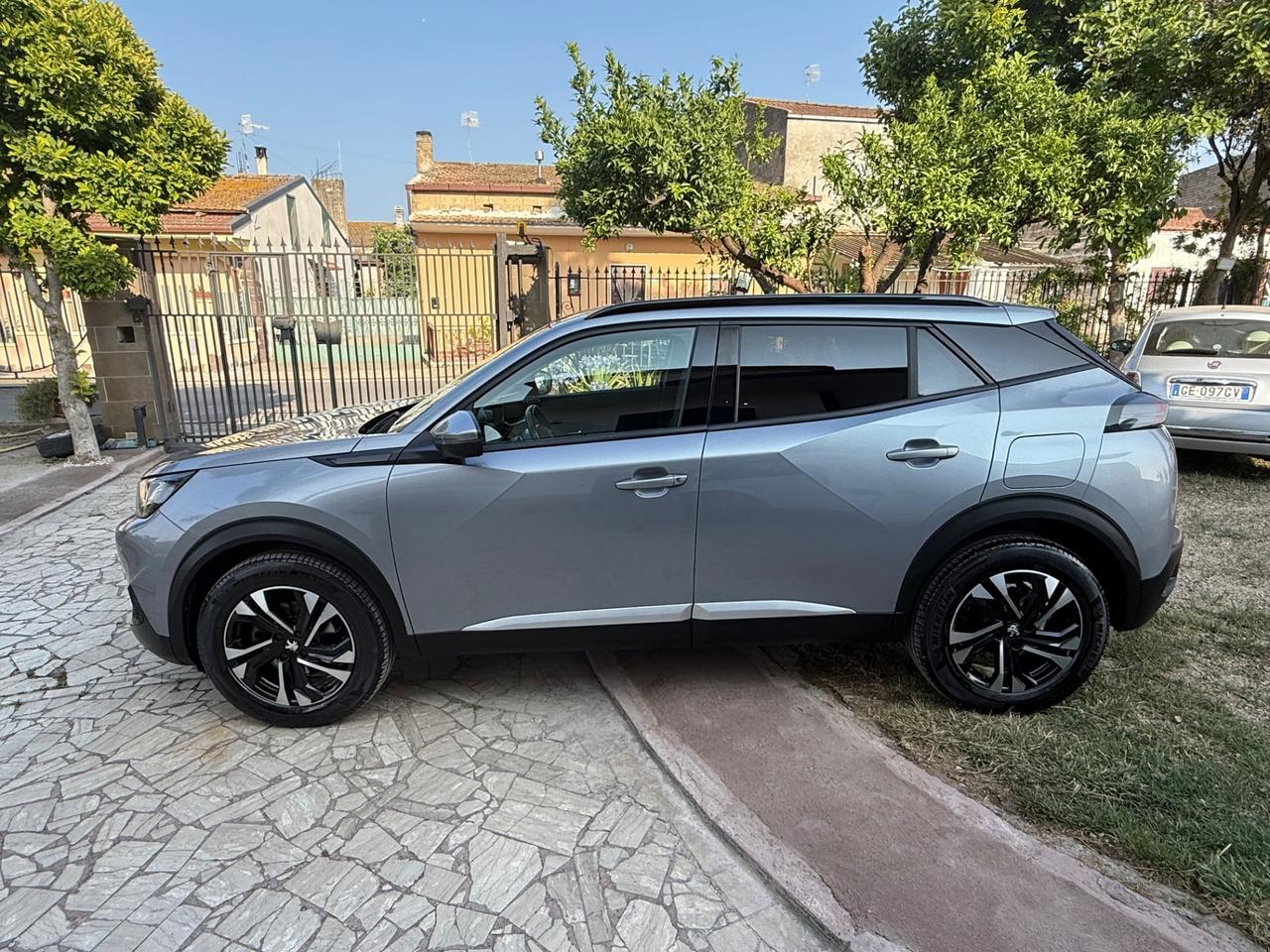 Peugeot 2008 BlueHDi 130 S&S EAT8 Allure Pack