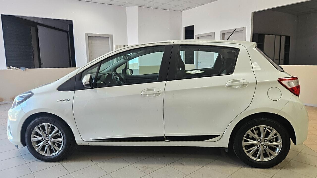Toyota Yaris BIANCO PERLA