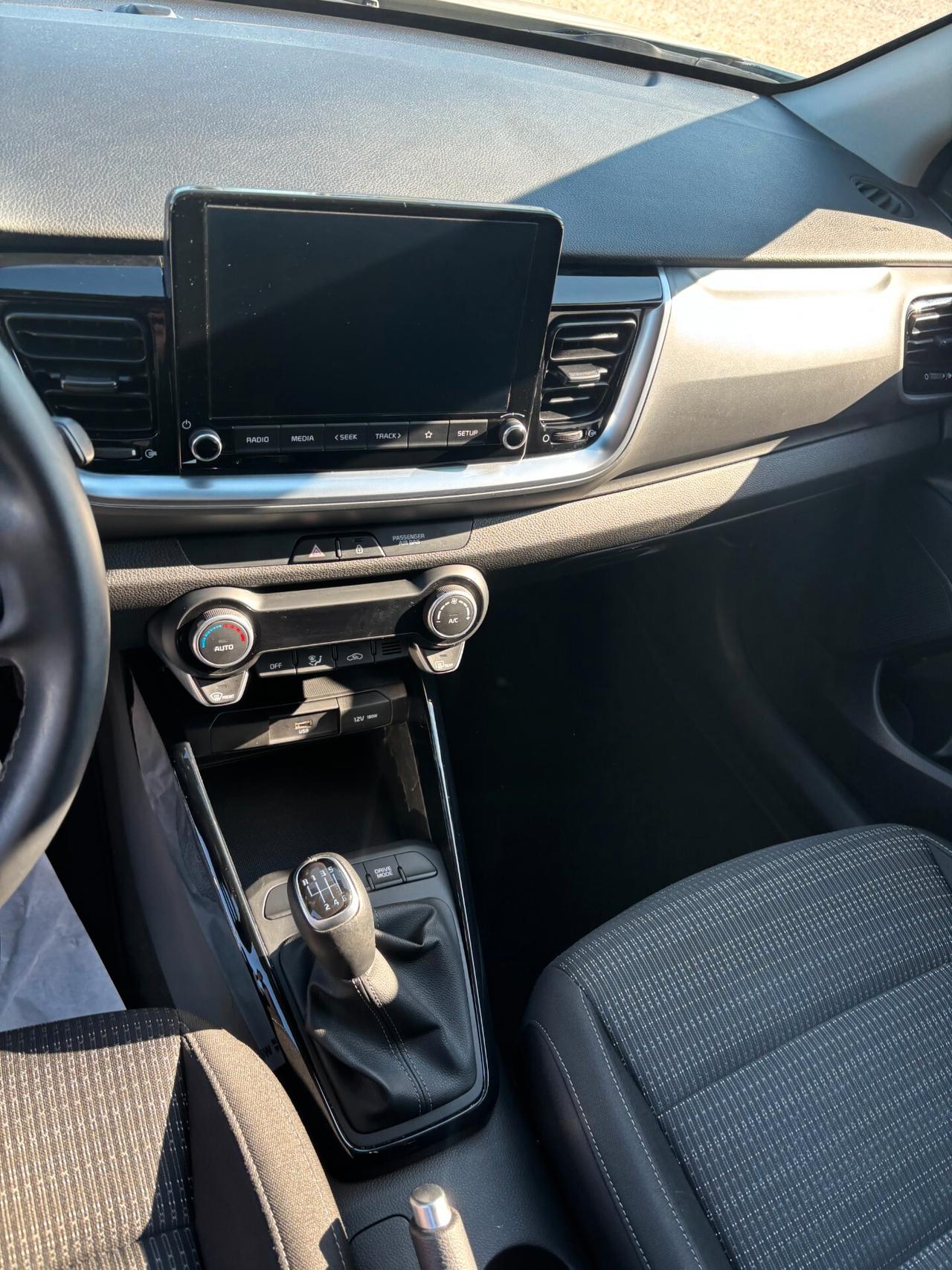 Kia Stonic 1.0 T-GDi 100 CV MHEV iMT Style