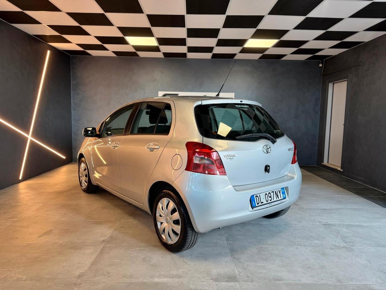 Toyota Yaris 1.3 5 porte Sol