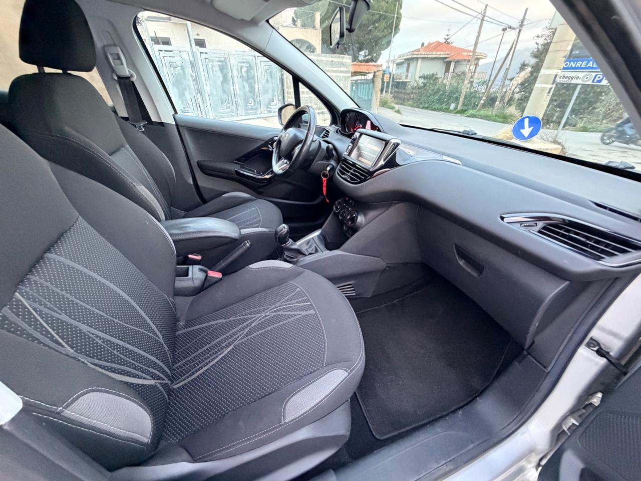 Peugeot 208 1.4 HDi 68 CV 5 porte Active