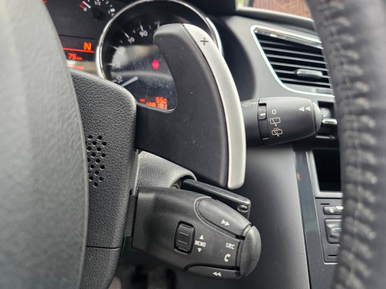 PEUGEOT 3008 1.6 HDI 112CV ACCESS PREMIUM AUTO