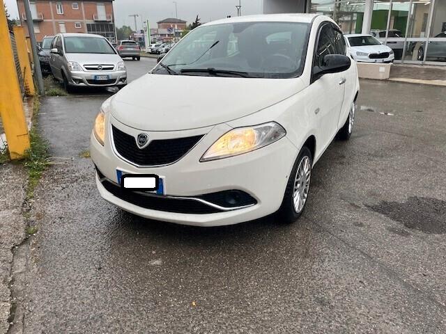 Lancia Ypsilon 1.2 69 CV 5 porte GPL Ecochic Gold