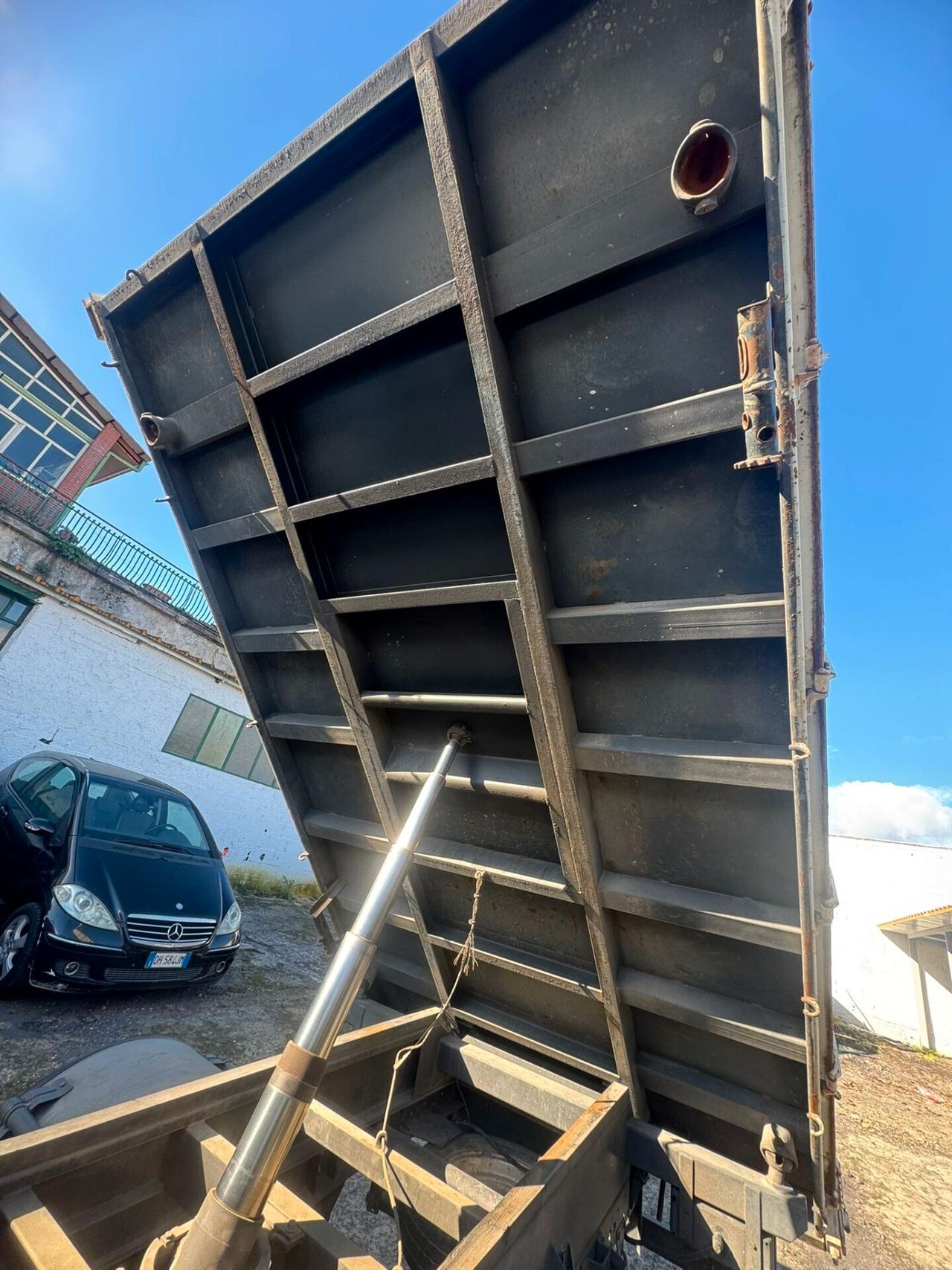 IVECO DAILY 35C13 2.8 TDI RIBALTABILE TRE LATERALI