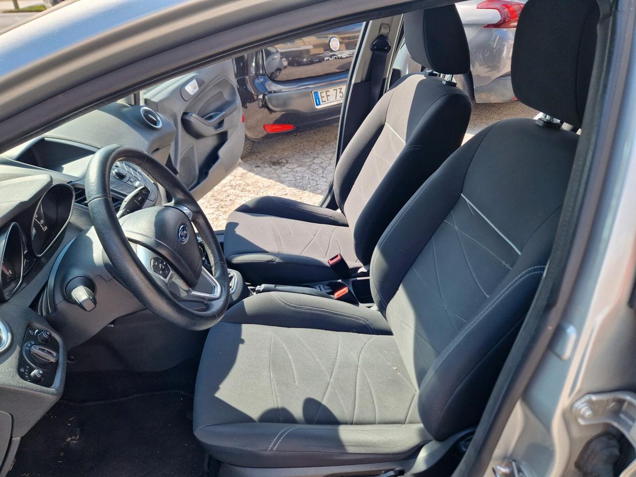 Ford Fiesta 1.2 60CV 5 porte OK NEO PATENTATI