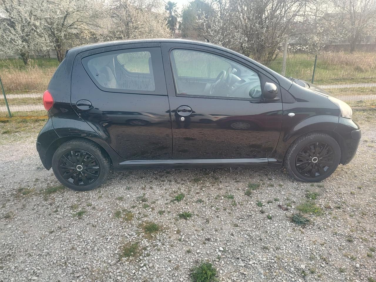 Toyota Aygo 1.0 12V VVT-i 5 porte