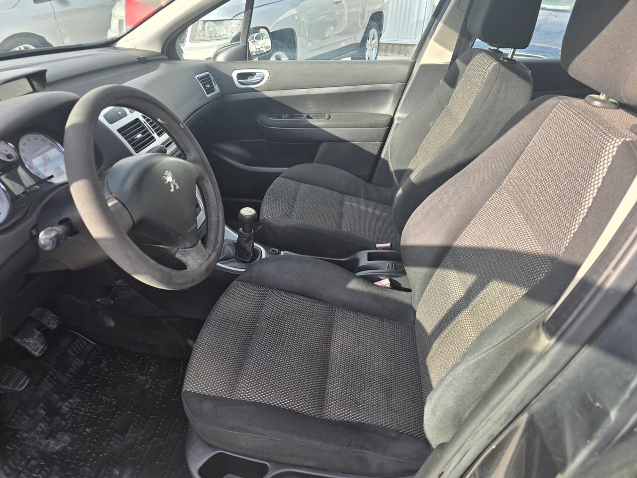 Peugeot 307 1.6 16V HDi 90CV Station XT