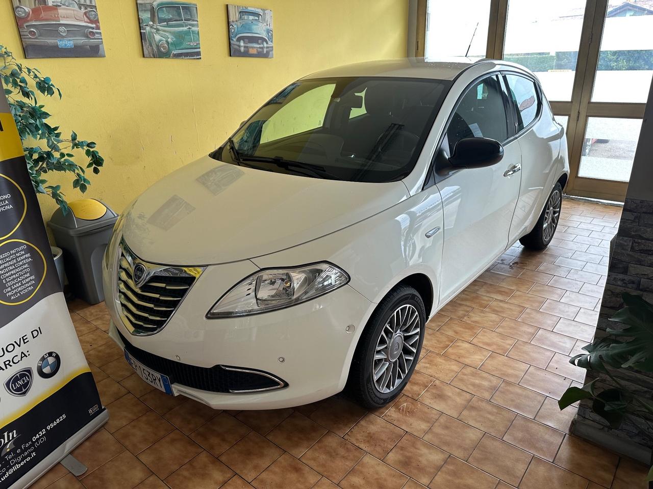 Lancia Ypsilon 0.9benz. Cambio automatico Gold