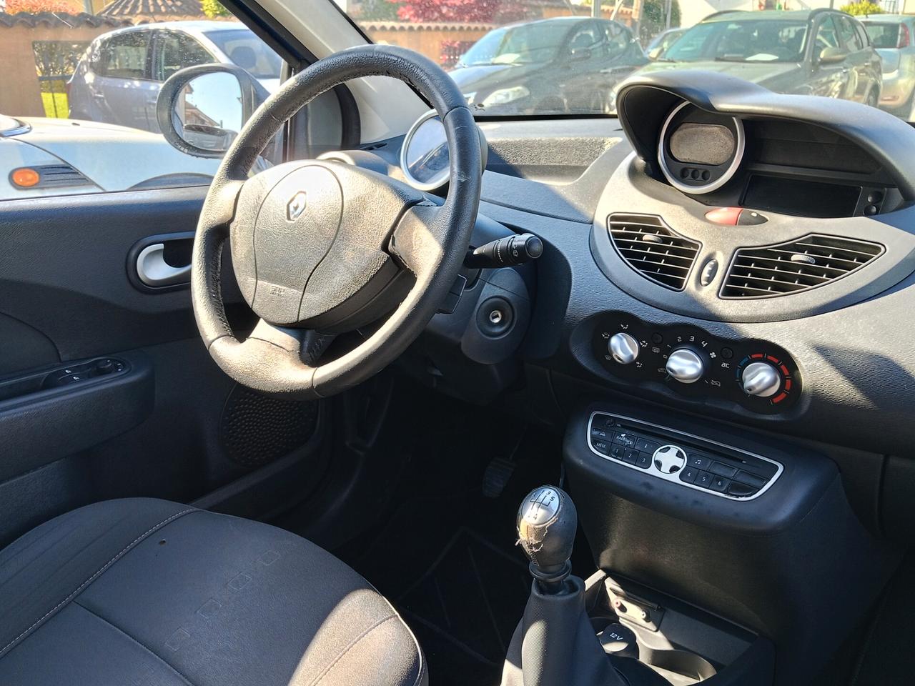 Renault Twingo 1.2 8V Dynamique