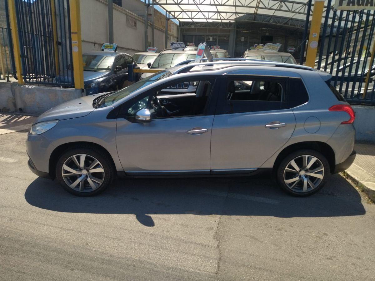PEUGEOT 2008 BlueHDi 100 Allure NAV/SENS.
