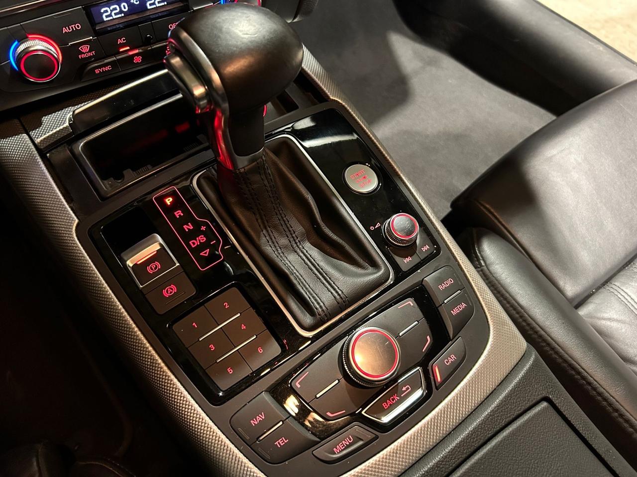 Audi A6 Avant 3.0 TDI 245 CV quattro S tronic BOOKSERVICE