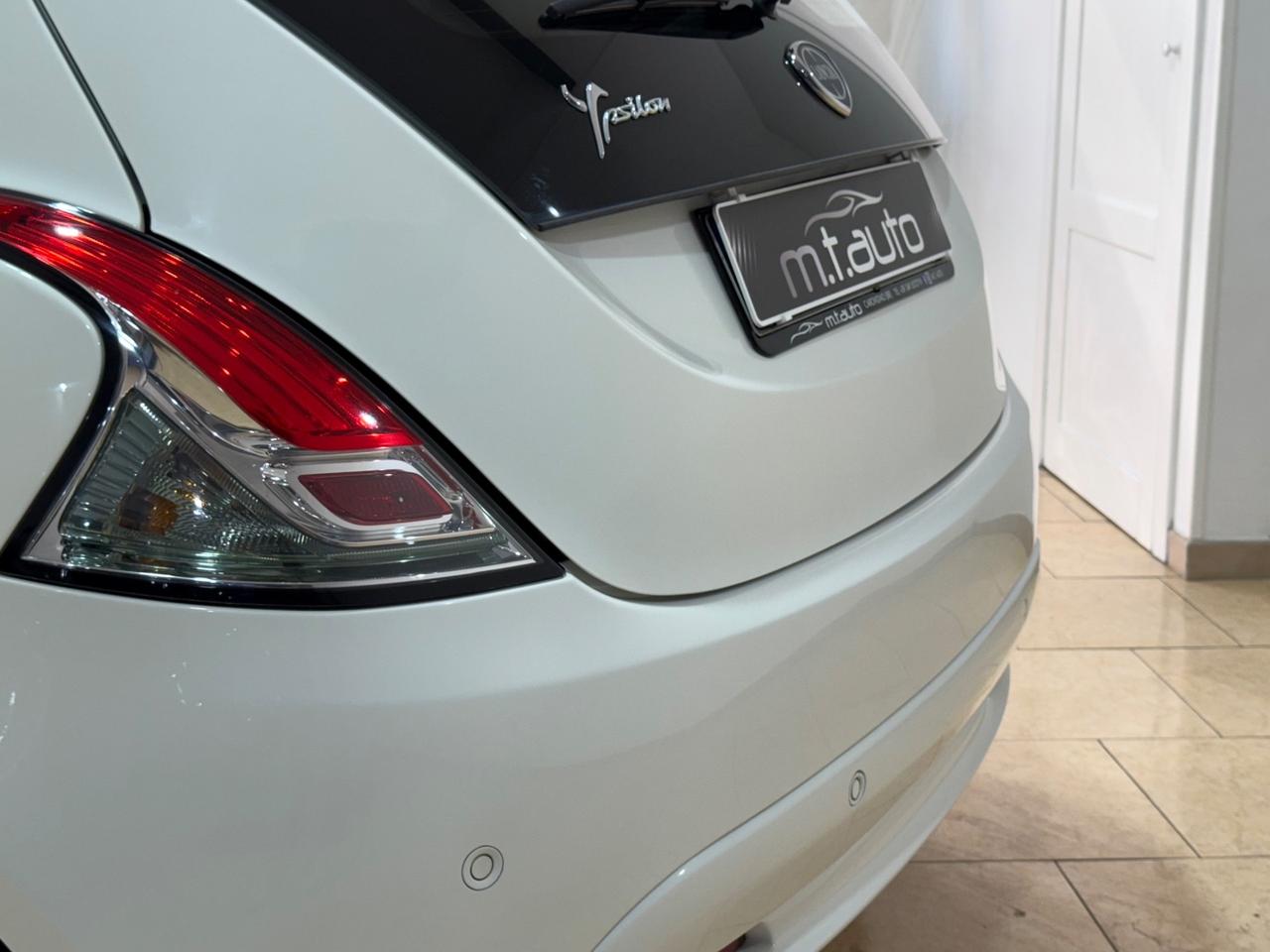 Lancia Ypsilon 1.2 69 CV 5 porte Gold