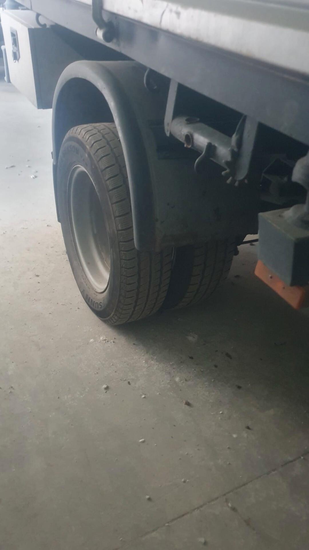 iveco daily 35c11 doppia cabina ribaltabile