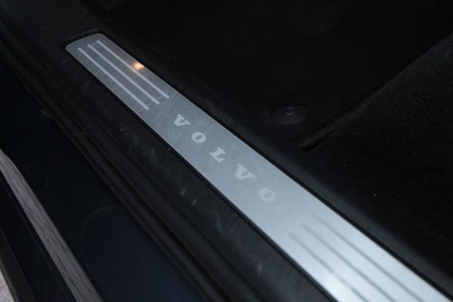 VOLVO XC90 B5 (d) AWD Pezzo Netto 7 posti Business Plus