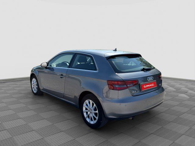 AUDI A3 A3 1.6 TDI Young