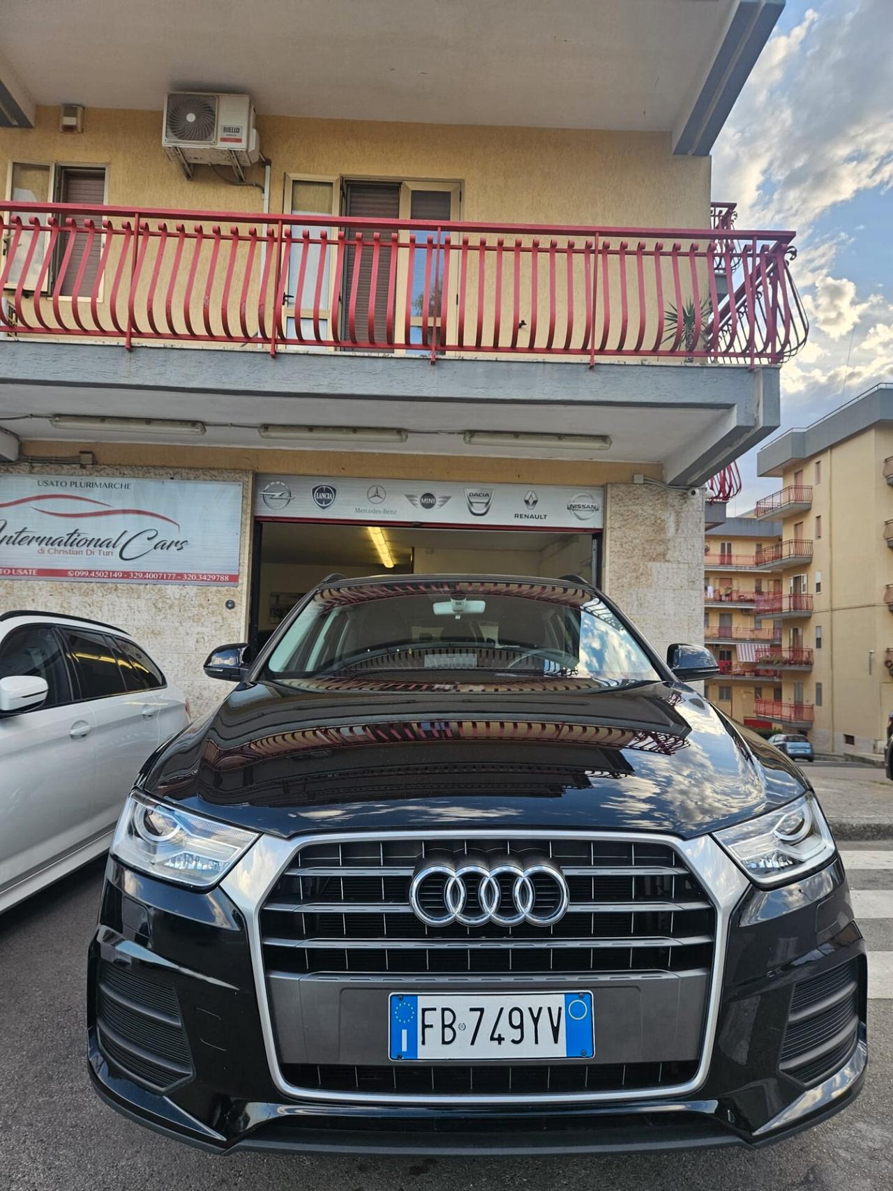 Audi Q3 2.0 TDI 120cv 88kw FULLOPTIONAL