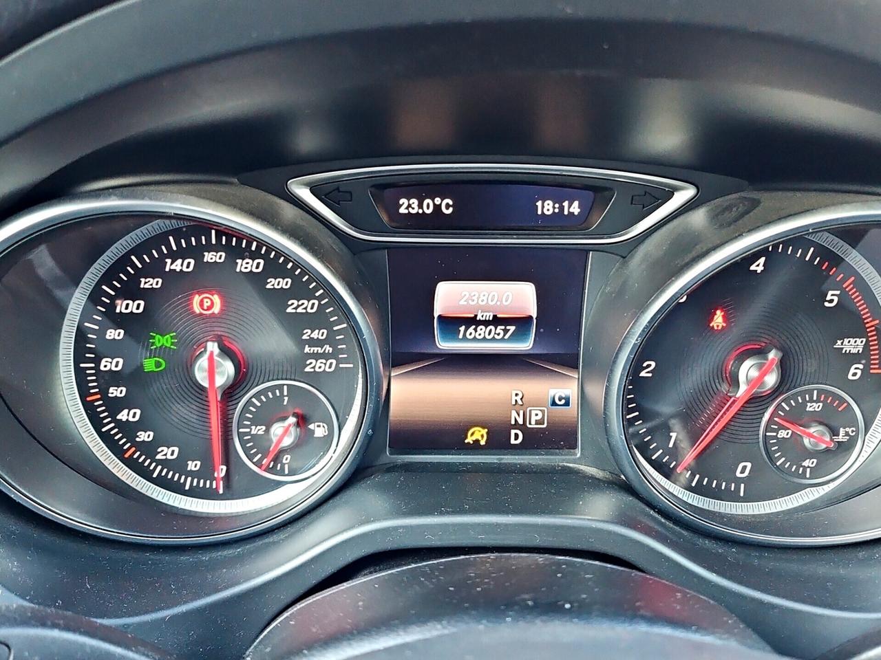 Mercedes-benz GLA 200 d Premium