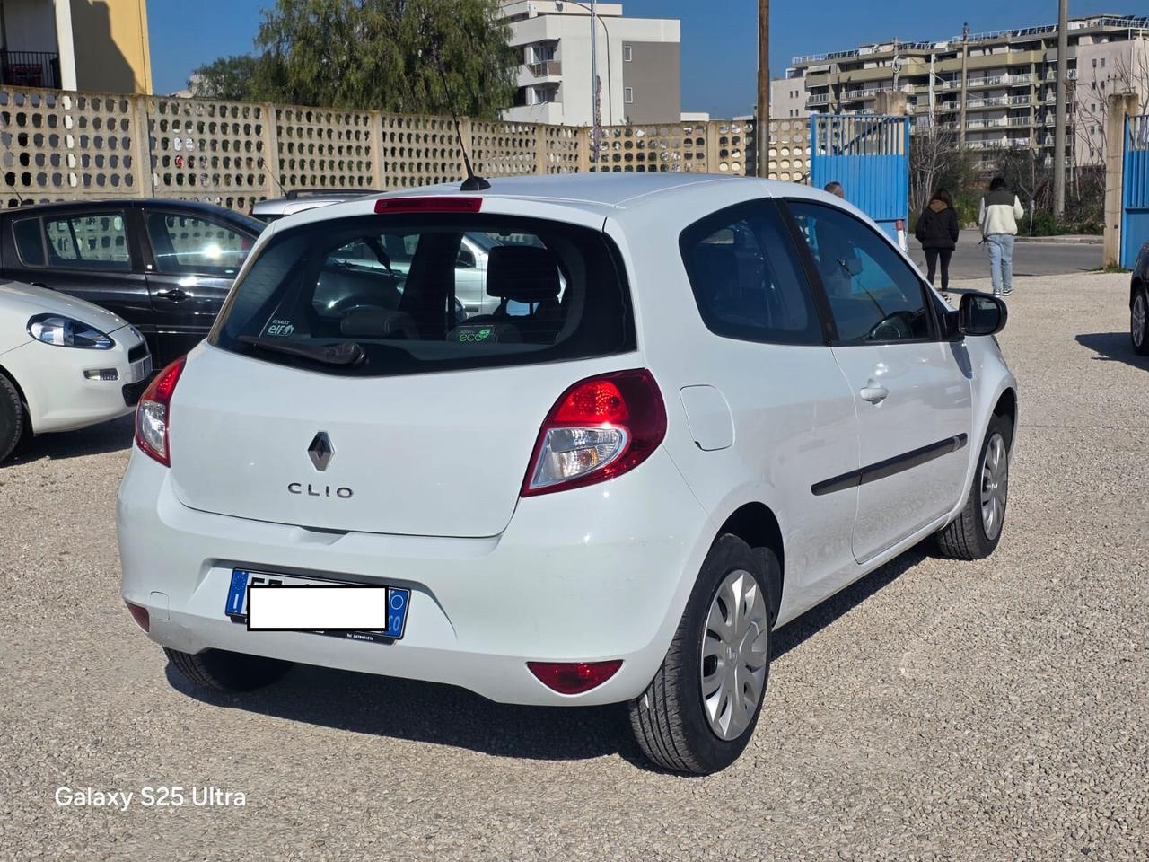 Renault Clio 1.2 16V 3 porte Luxe