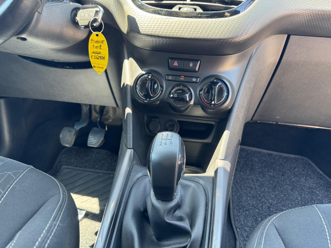 Peugeot 2008 1.6 BlueHDi 100 Allure