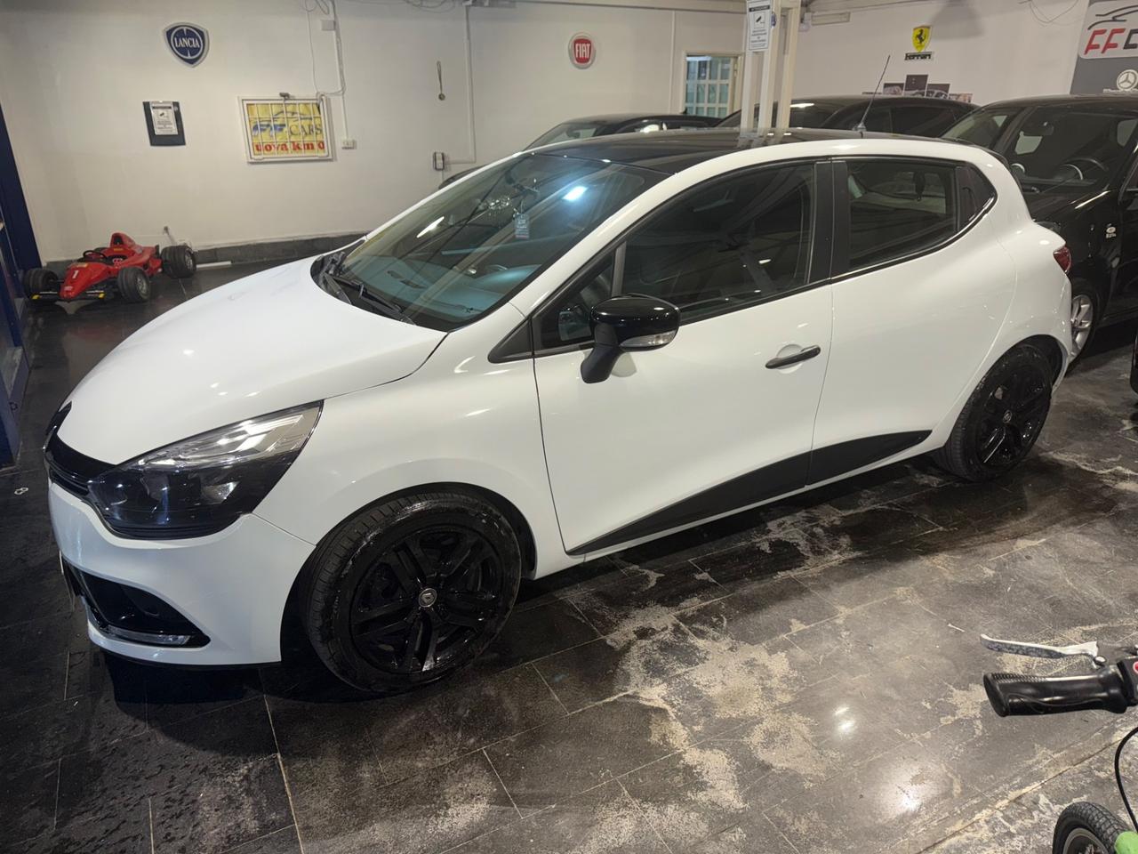 Renault Clio SCe 75 CV 5 porte Intens