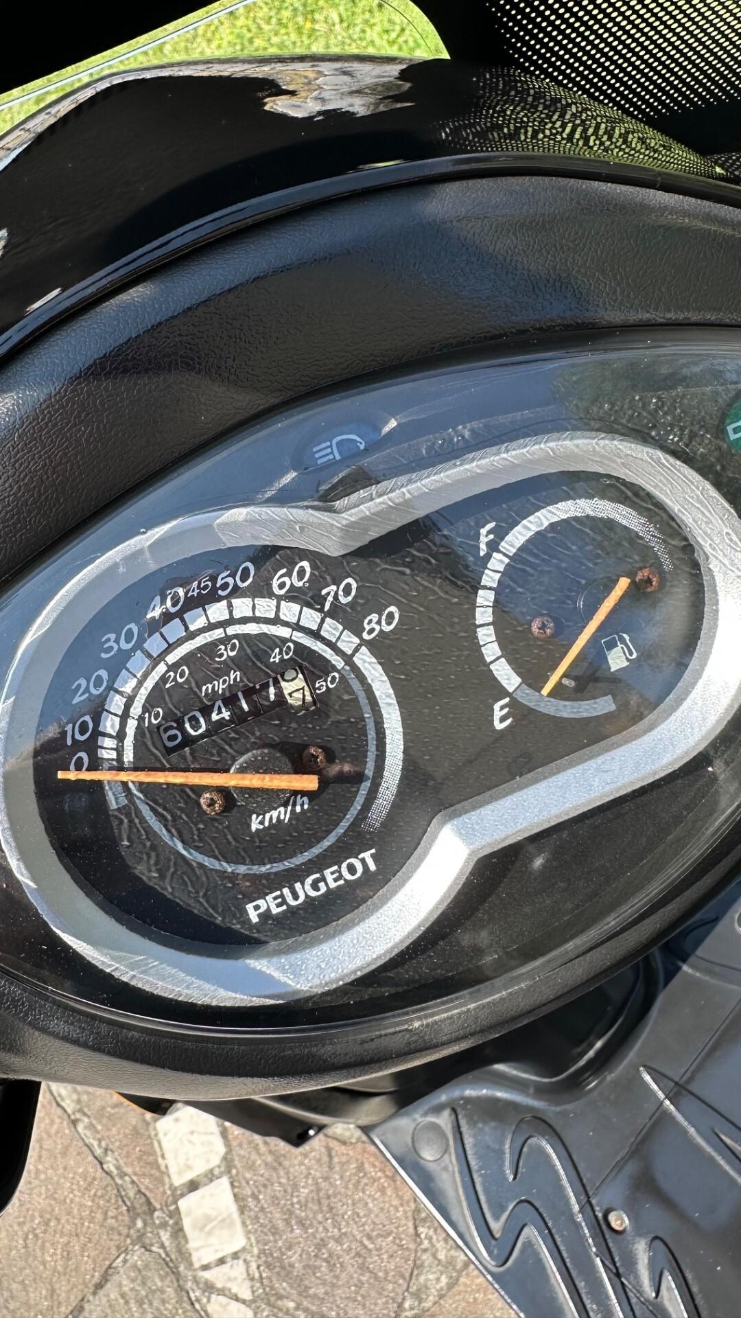 Peugeot Tweet 50 Parabrezza e bauletto