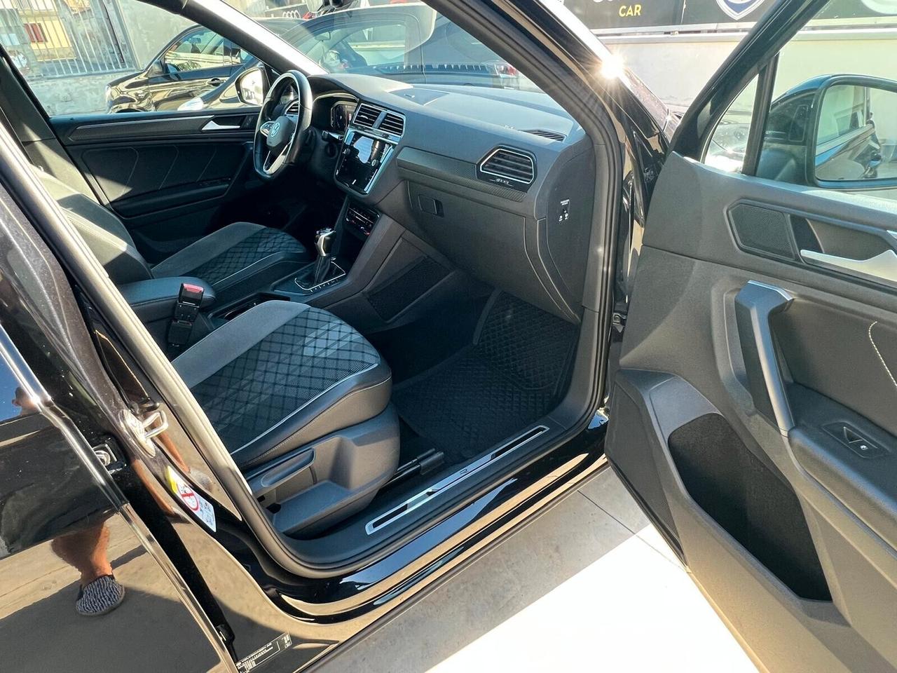 Volkswagen Tiguan 2.0 TDI 150 CV SCR DSG R-Line