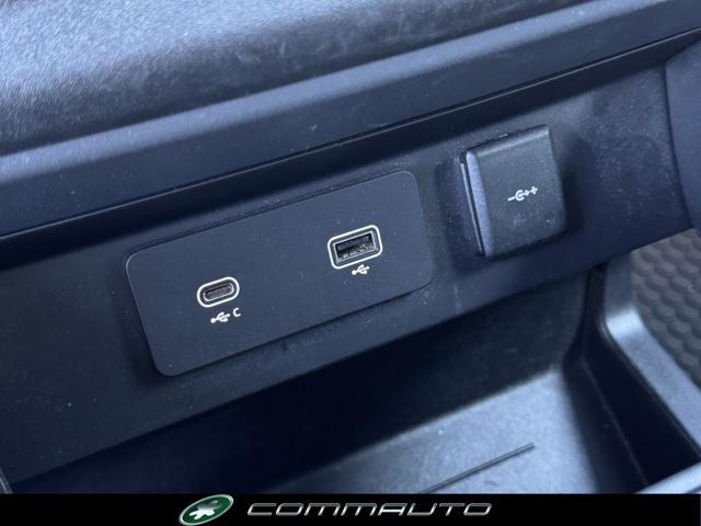 LAND ROVER Defender 110 3.0D I6 250 CV AWD Auto X-Dynamic SE