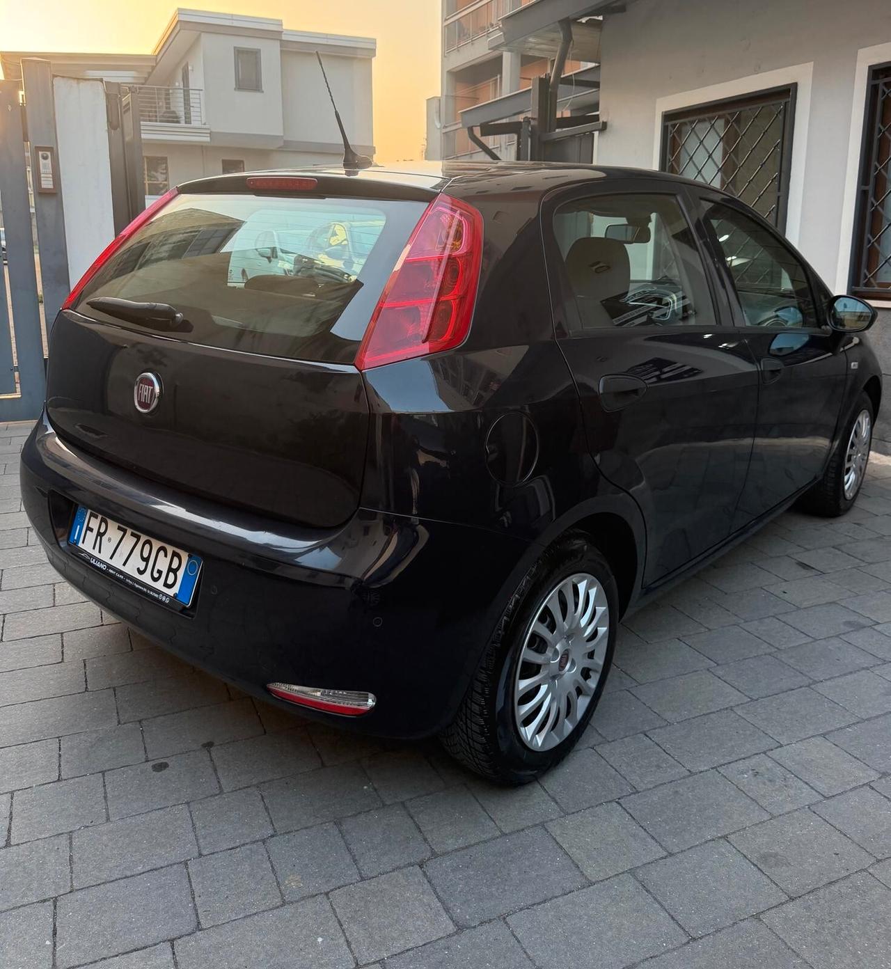 Fiat Punto 1.3 MJT II S&S 95 CV 5 porte Street