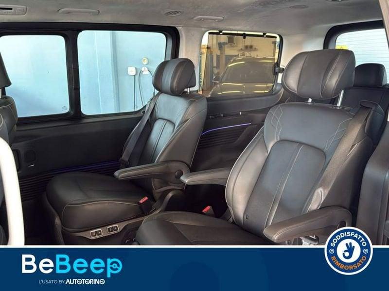 Hyundai Staria 2.2 LUXURY AWD AUTO