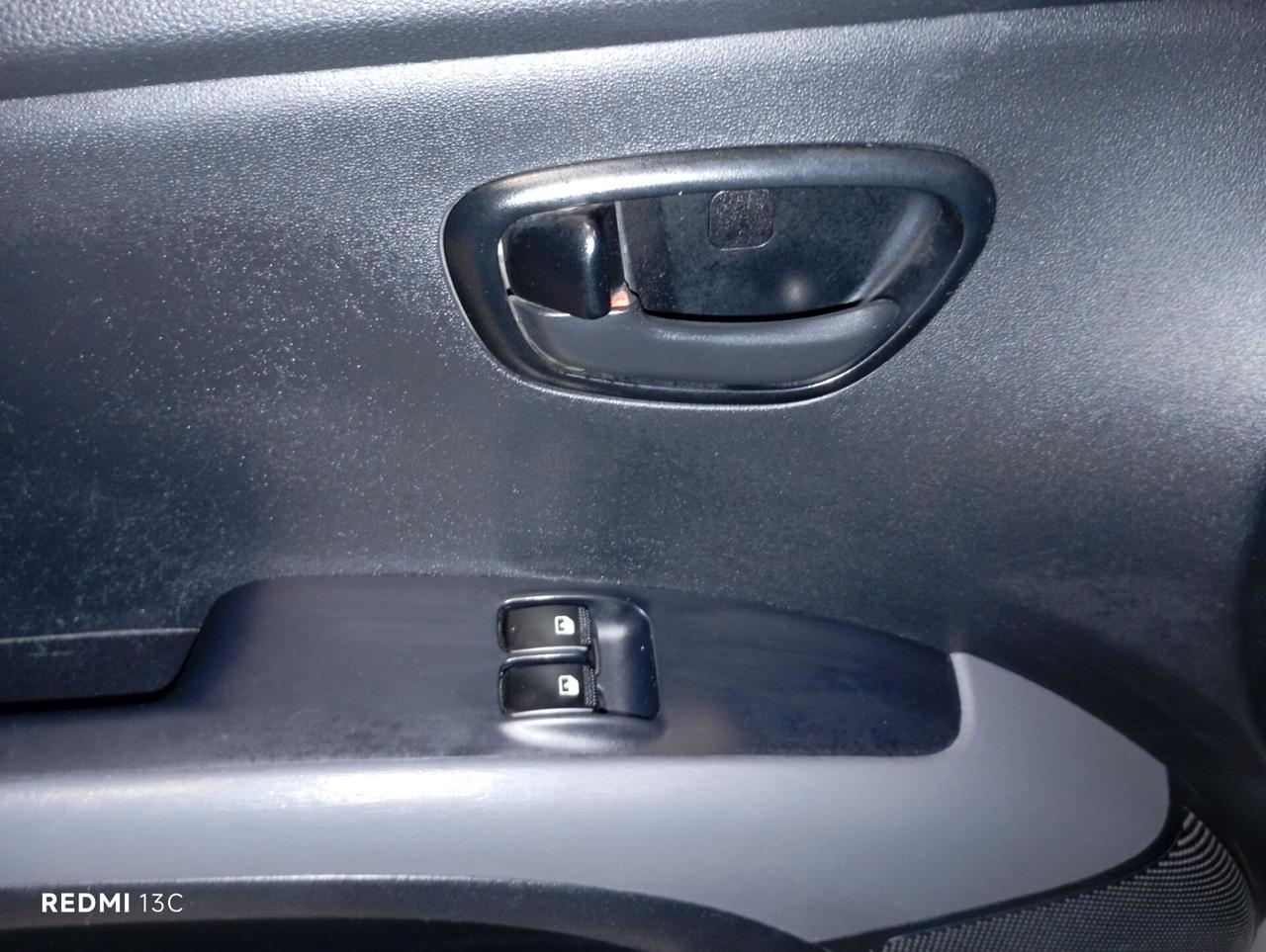 HYUNDAI i10 GPL IDEALE PERNEOPATENTATI