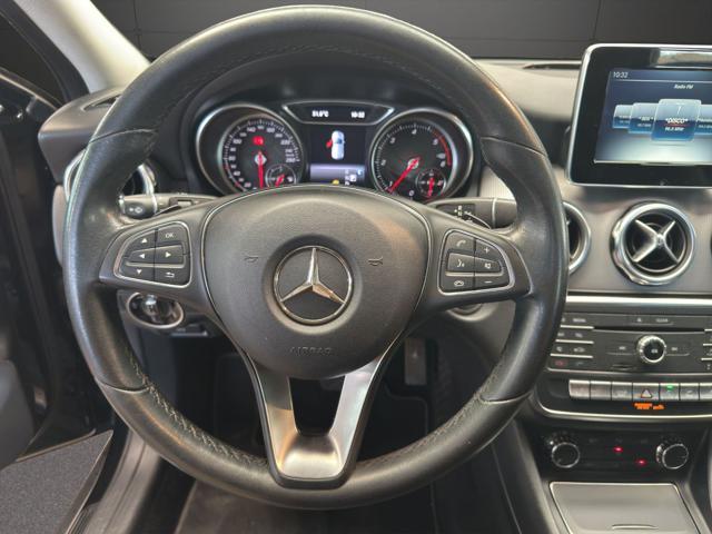 MERCEDES-BENZ GLA 220 d Automatic Sport