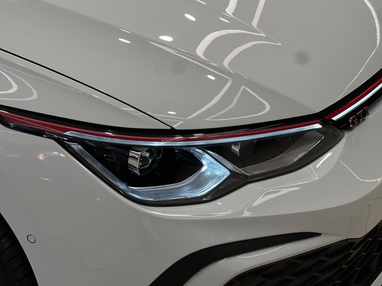 Volkswagen Golf GTI 2.0 TSI DSG