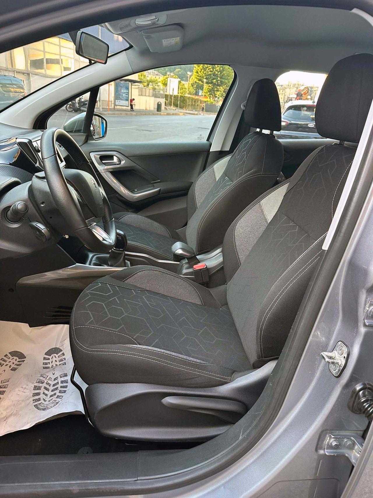 Peugeot 2008 PureTech 82 CV Unico Proprietario